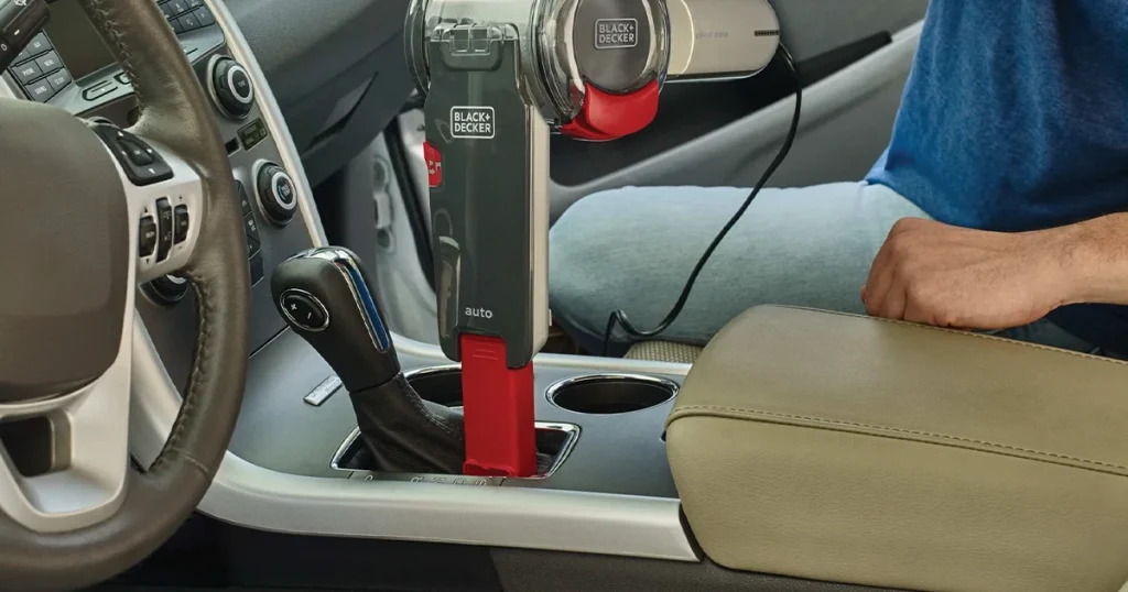 Black & Decker Pivot Car Vacuum 12V